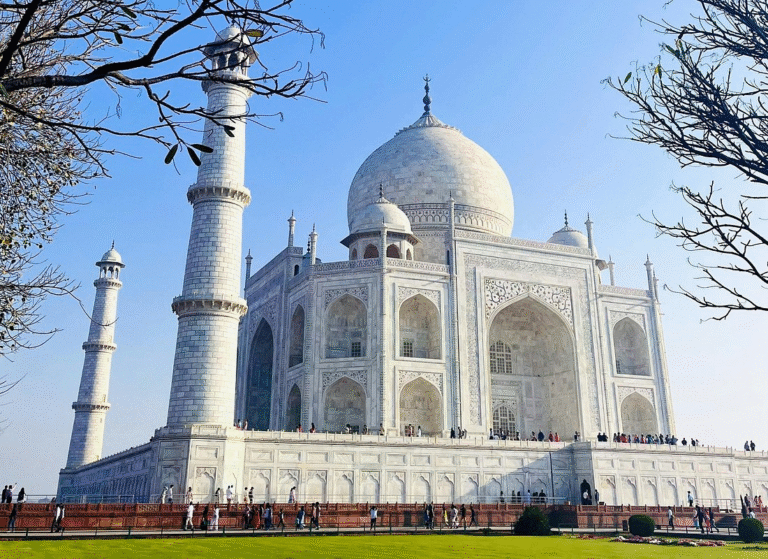Experience the Magic – Taj Mahal Same Day Tour from Delhi