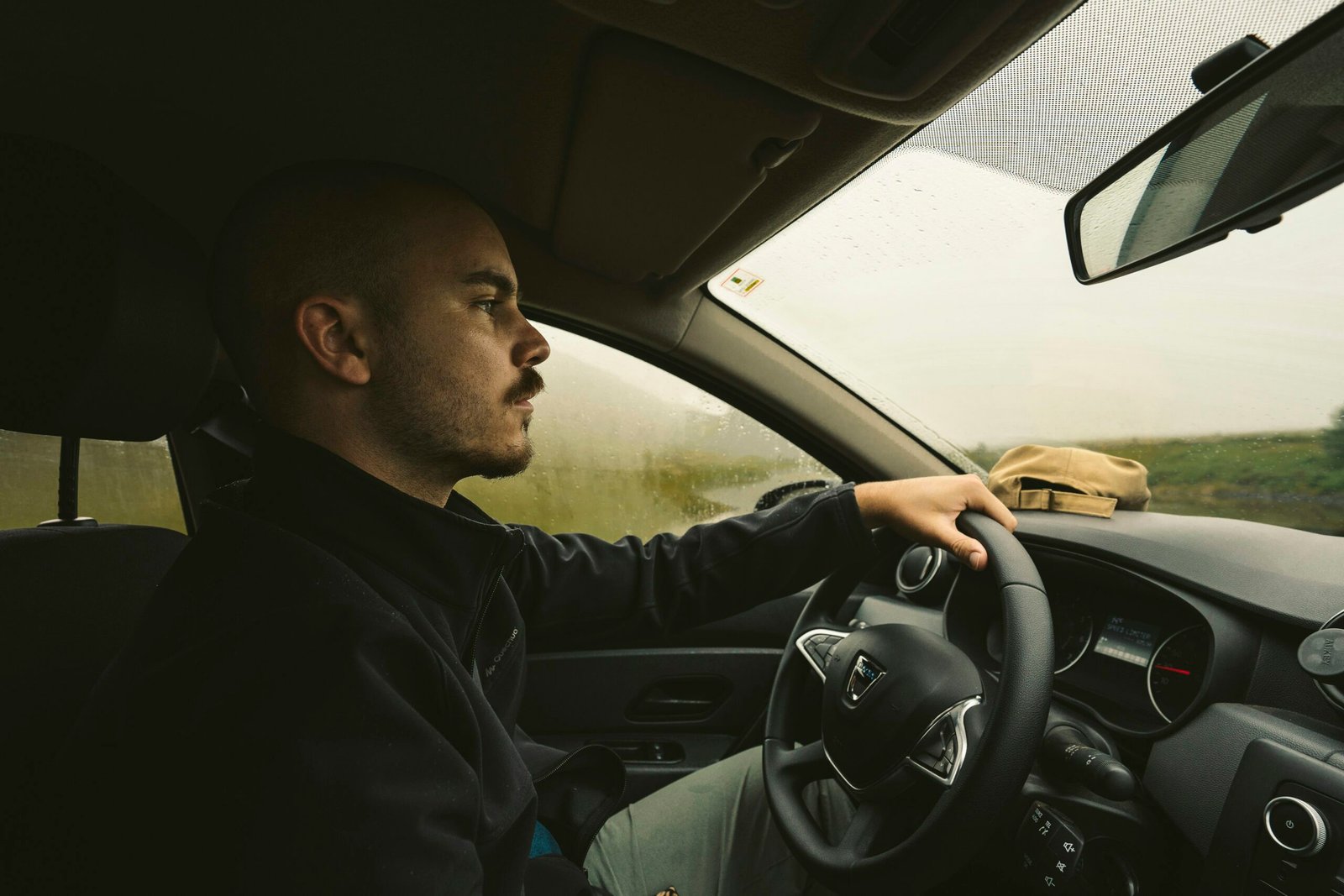 How Mindful Driving Can Reduce Stress and Prevent Road Mishaps