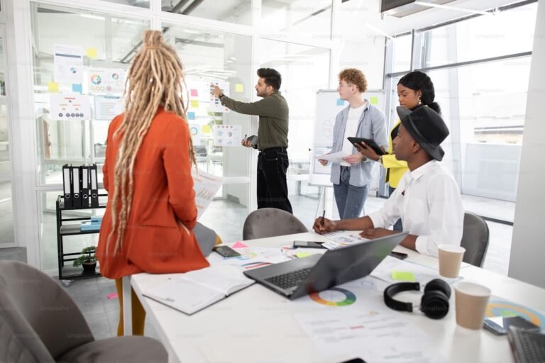 How to Choose the Right PCB and PCBA Manufacturer