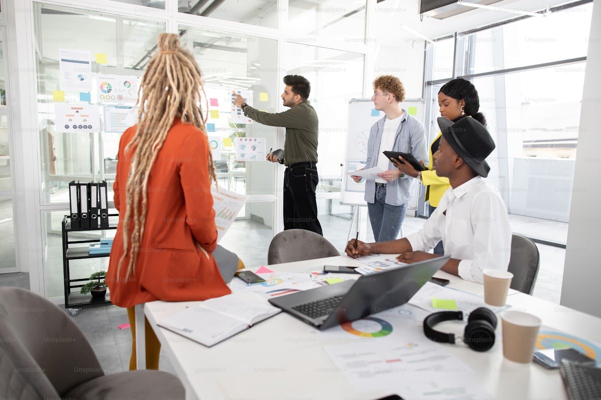 How to Choose the Right PCB and PCBA Manufacturer