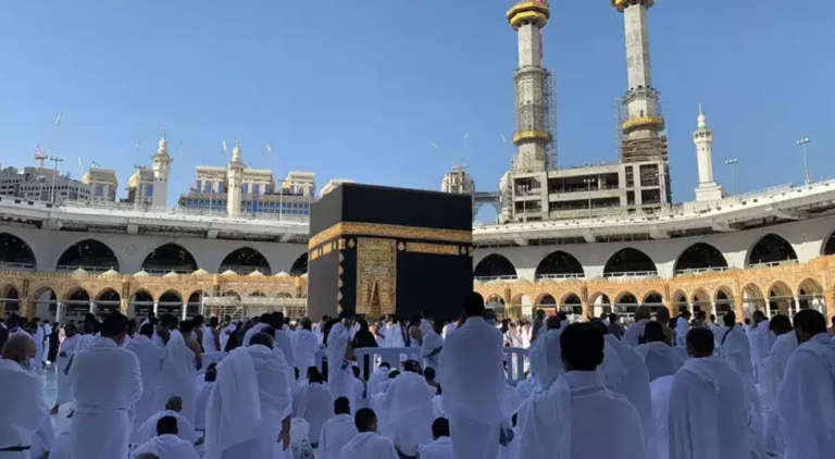 What British pilgrims should know before booking Umrah Packages? 