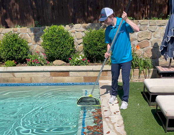 The Benefits of Hiring a Full-Service Pool Contractor for Installation, Repairs, and Maintenance