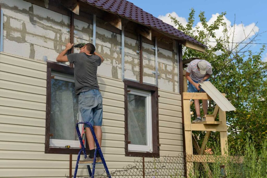 Step-by-Step Siding Replacement Guide: How to Remove Old Siding and Install New Panels Efficiently