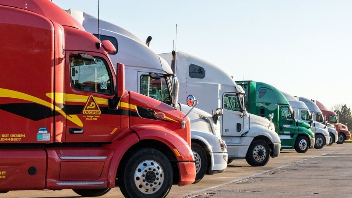 The Critical Role of Truck Parking in Enhancing Logistics Efficiency and Safety