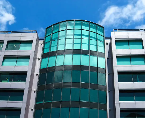 Why Window Tints in Melbourne Usually Come Up After You’ve Lived With the Light for a While